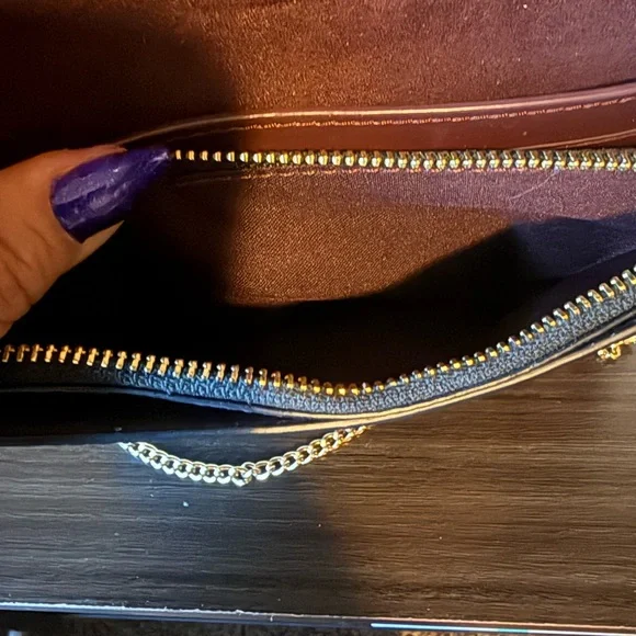 Coach Georgie Crossbody With Rivets | Black Pebble Leather | Gold Hardware | Cha - Picture 5 of 6